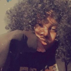 Meet your Posher, Shawnnyia